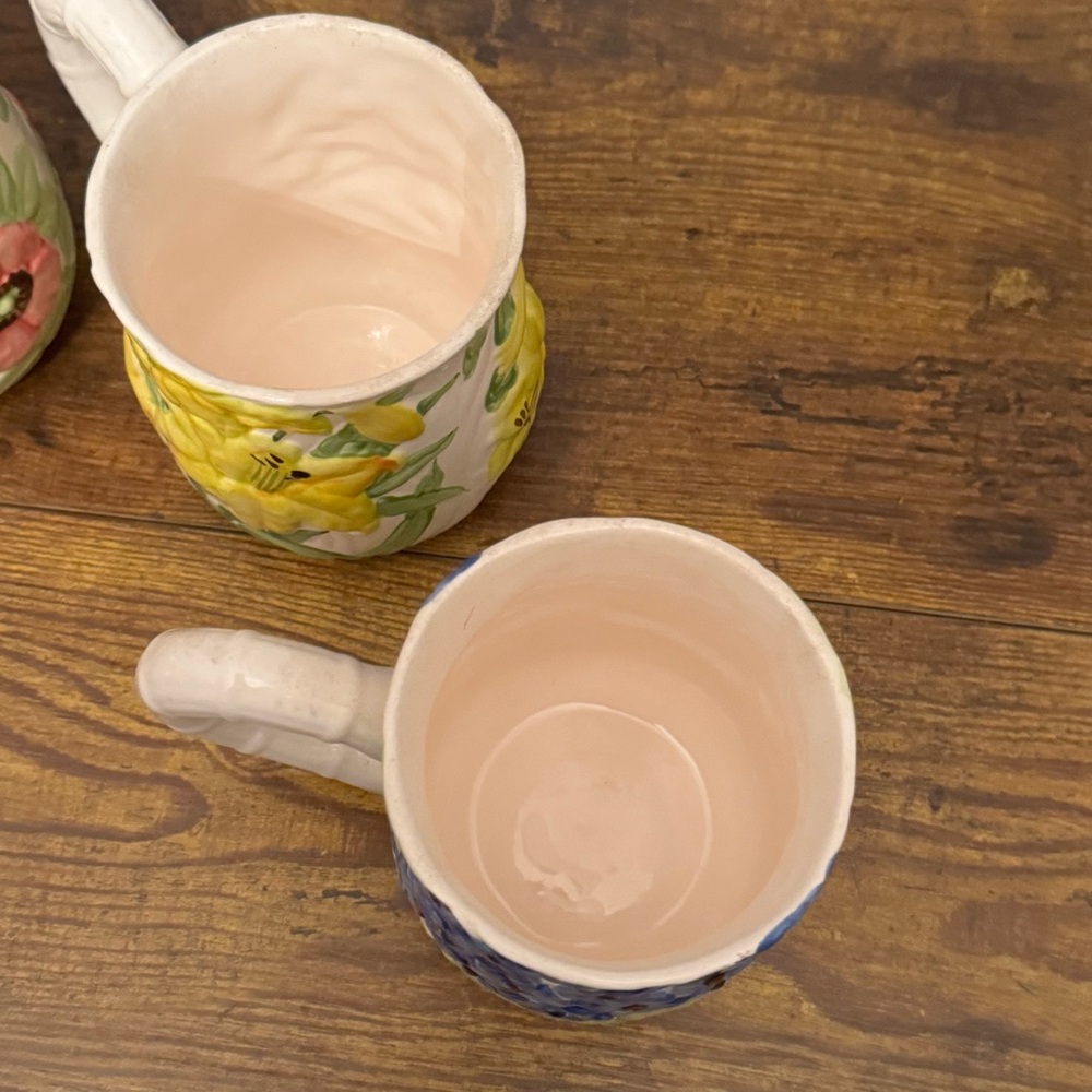 Shafford Fleurs du Jour Floral Relief Mugs Set of‎ 4 Handpainted 1988 Vintage - Picture 7 of 11